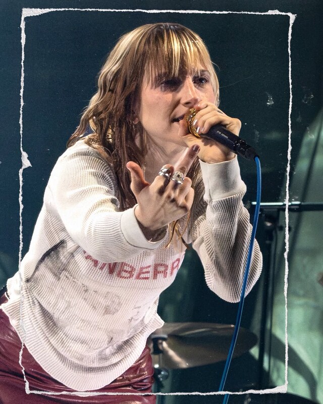 Hayley Williams nude photo 10