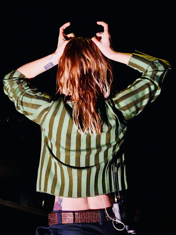 Hayley Williams nude photo 15
