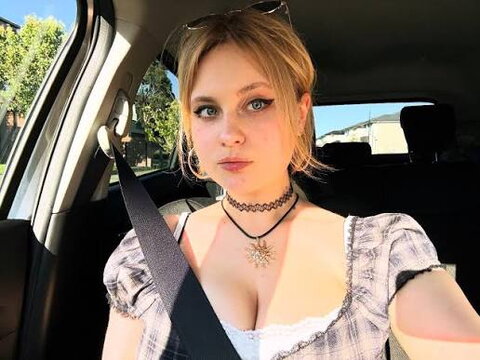 Haylo Hayley nude photo 15