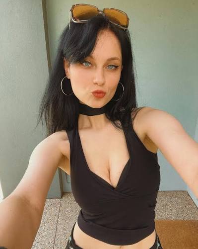 Haylo Hayley nude photo 4