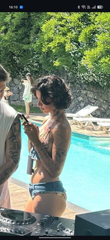 Hazal Bayazit nude photo 13