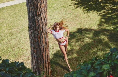 Hazal Kaya Hot (13 photos)