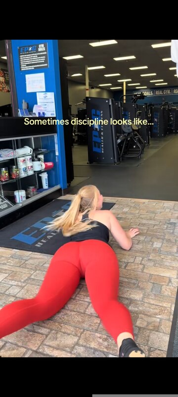 heather.schlosser nude photo 3