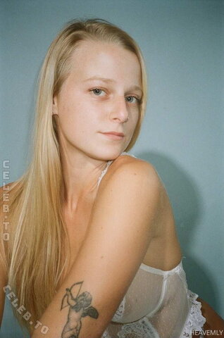 heavemly nude photo 45