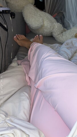 Heavensentjoyx nude photo 10
