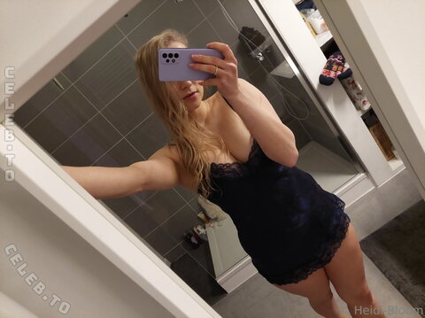 heidi-austria nude photo 10