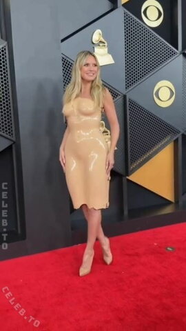 Heidi Klum nude photo 65