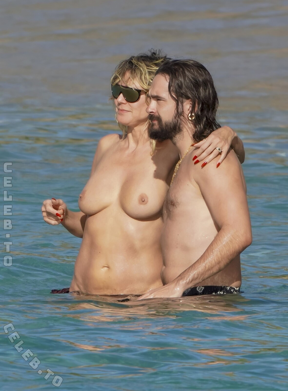 Heidi Klum nude photo 2
