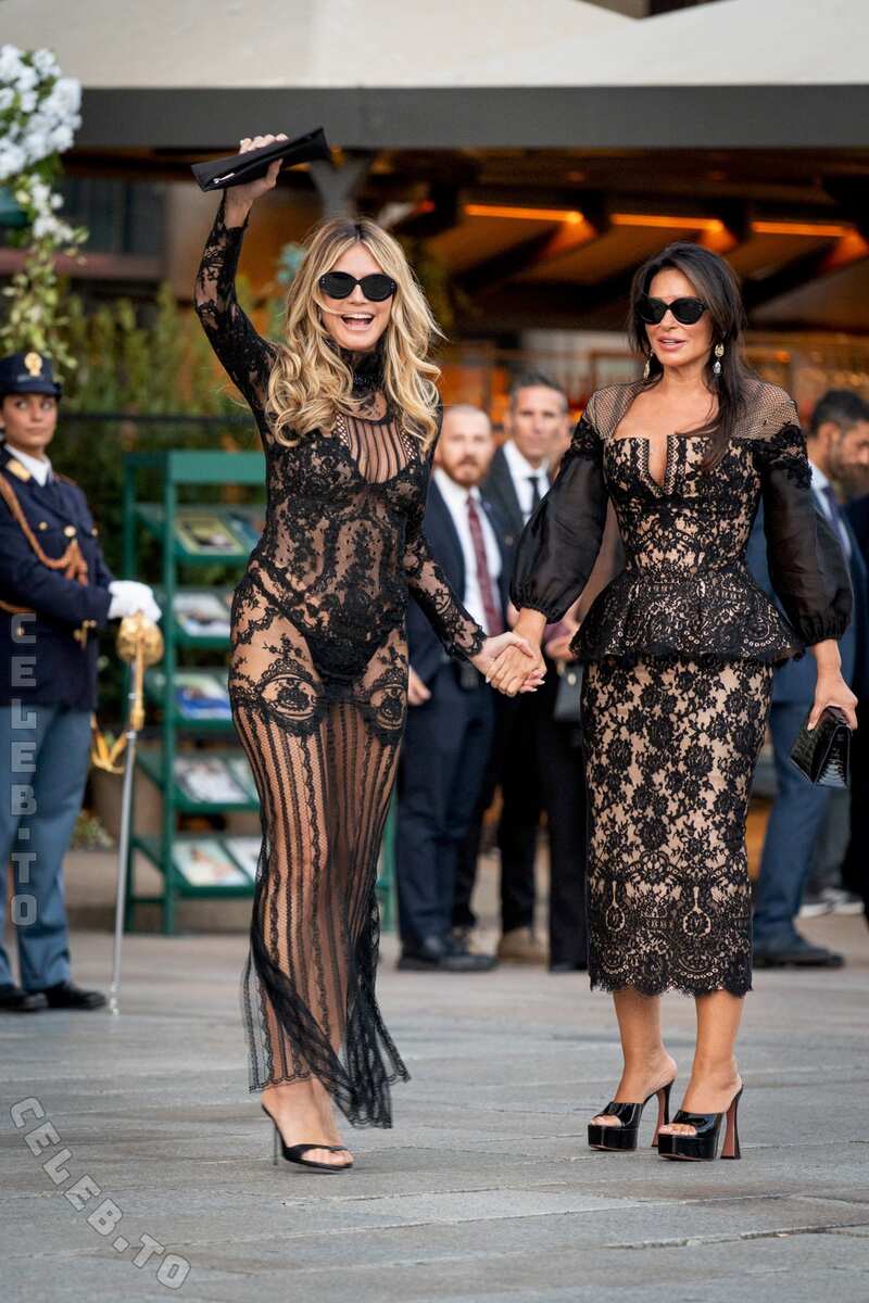 Heidi Klum nude photo 10