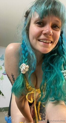 heidiv nude photo 4