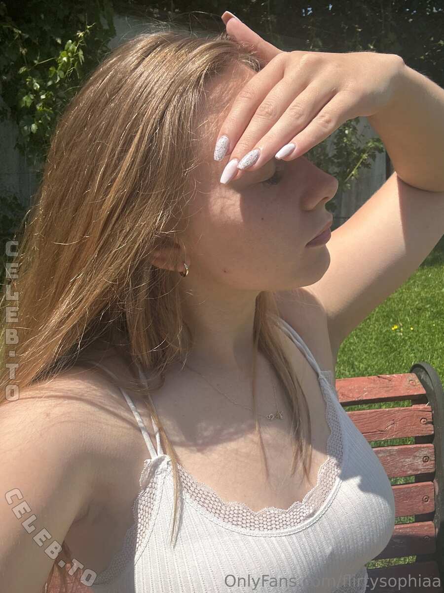HeiligeJulia nude photo 3