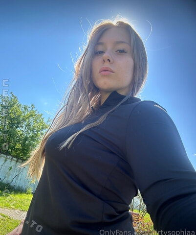 HeiligeJulia nude photo 1