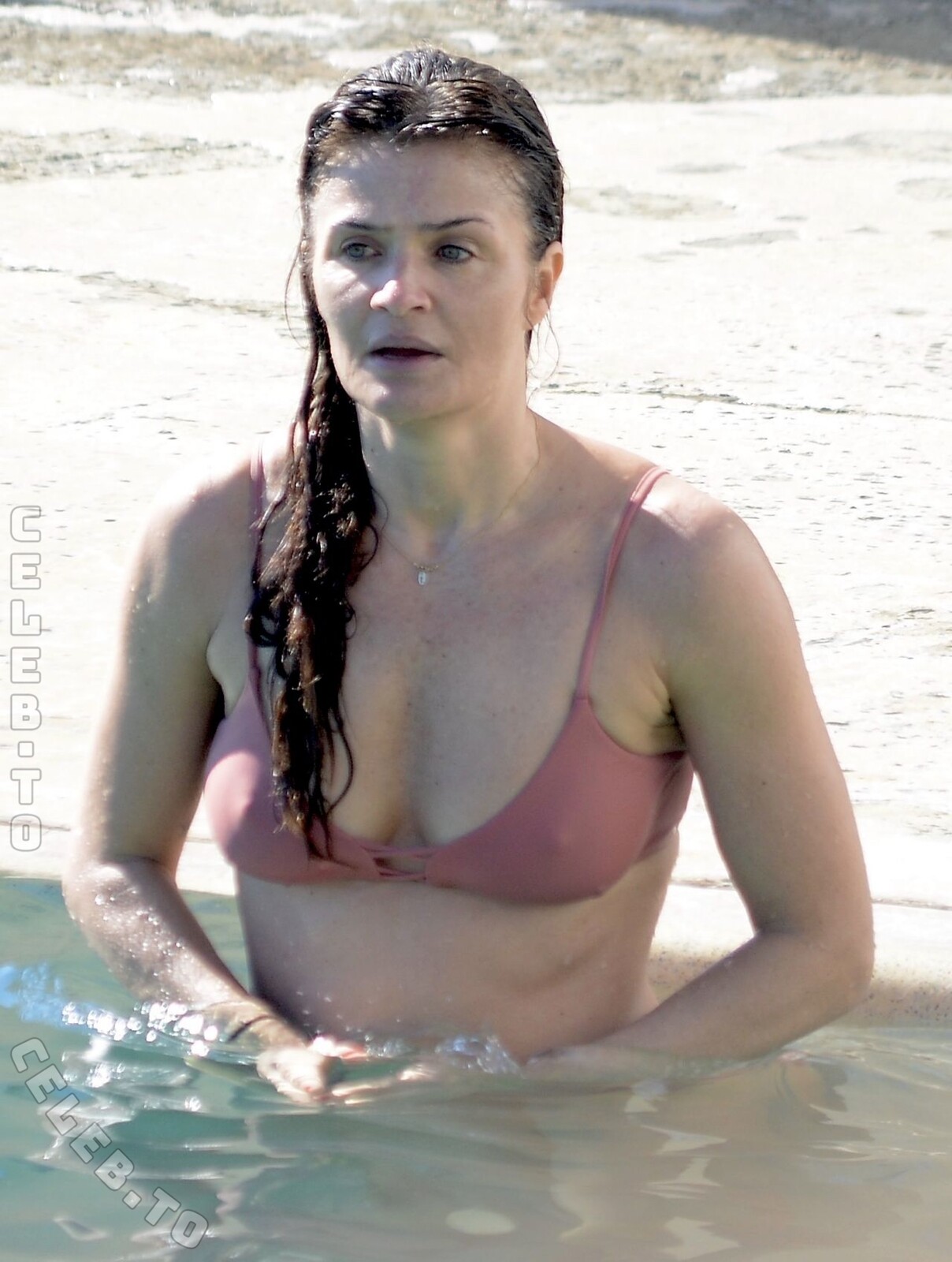 Helena Christensen nude photo 3