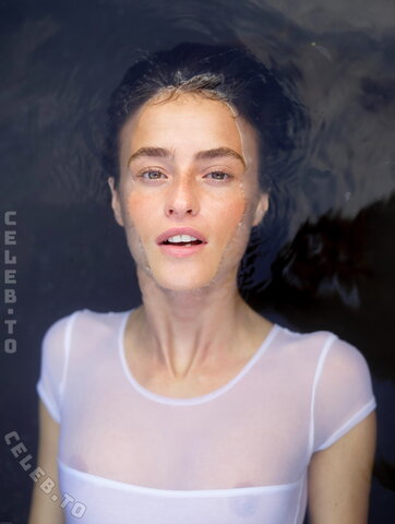 Helena Hall nude photo 64