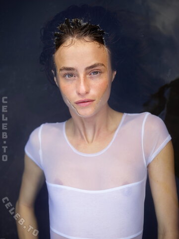 Helena Hall nude photo 62