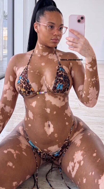 Helena Mendes nude photo 2