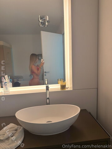 Helenaakln nude photo 4