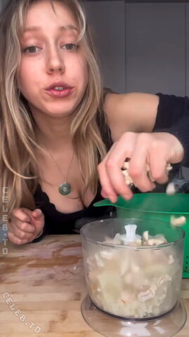 Helenaastoll nude photo 22