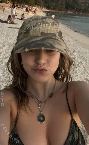 Helenasstoll nude photo 6