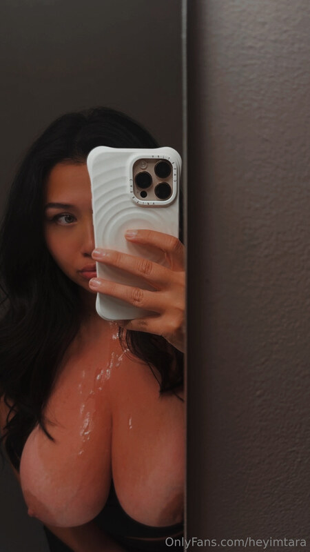 helloimtaratara nude photo 1
