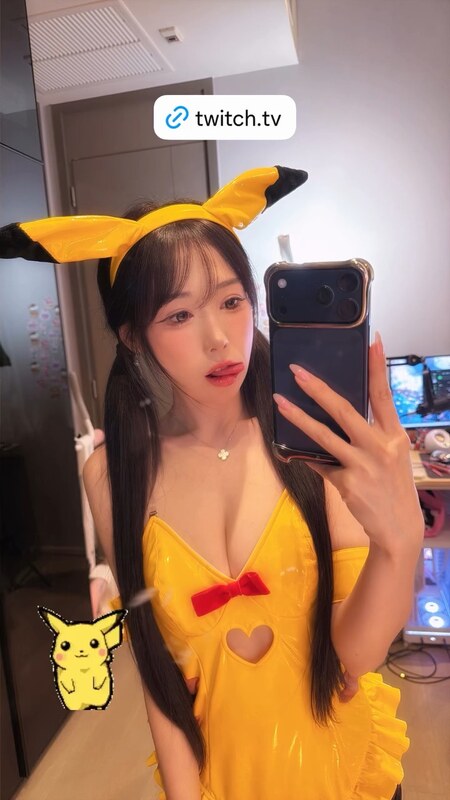 hello_kiko nude photo 1