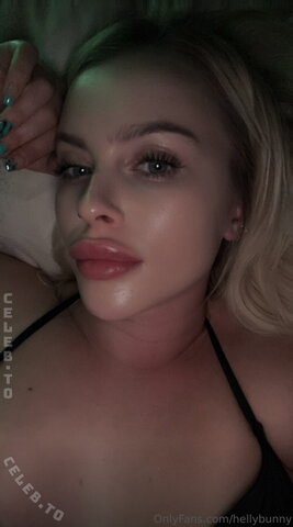 Hellybunny nude photo 4