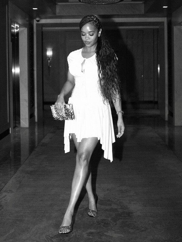H.E.R. nude photo 4