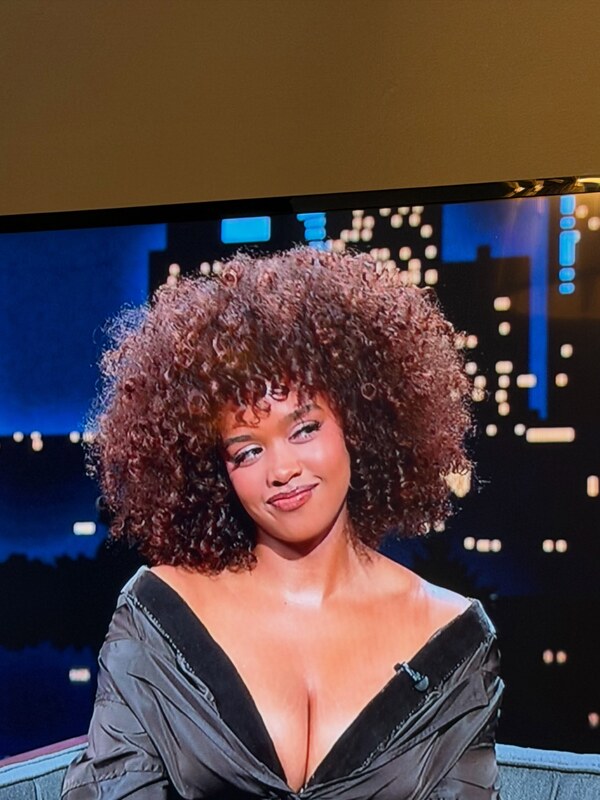 H.E.R. nude photo 4