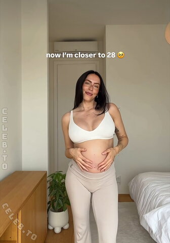 herstoryfeed photo 4
