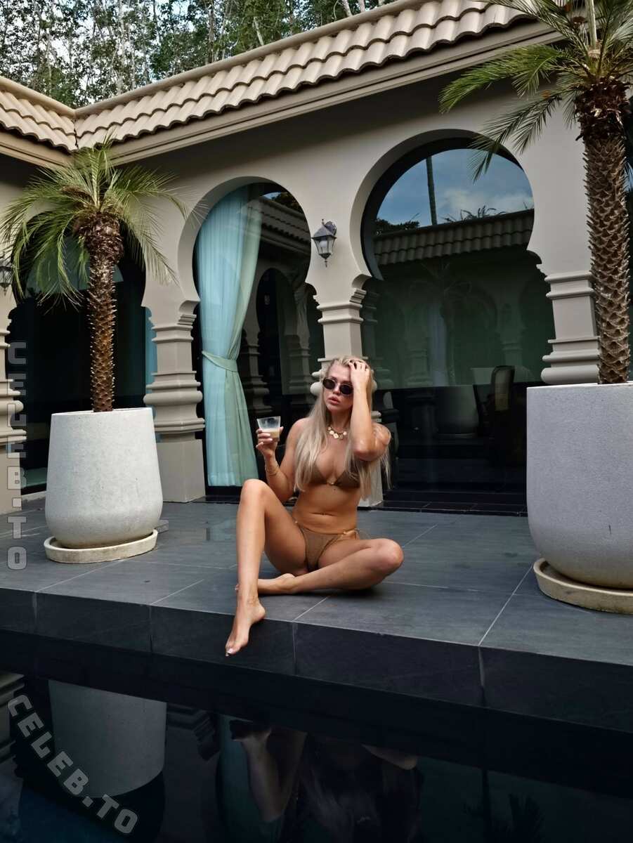 hey.its.mariie nude photo 10