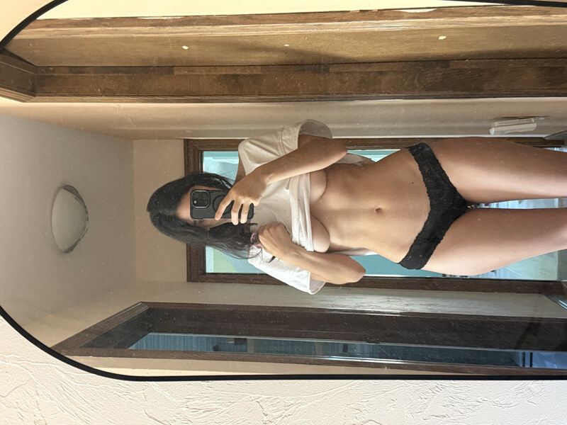 Heyitssarah nude photo 1
