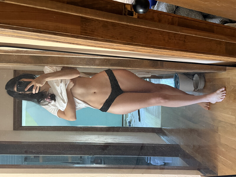 Heyitssarah nude photo 2