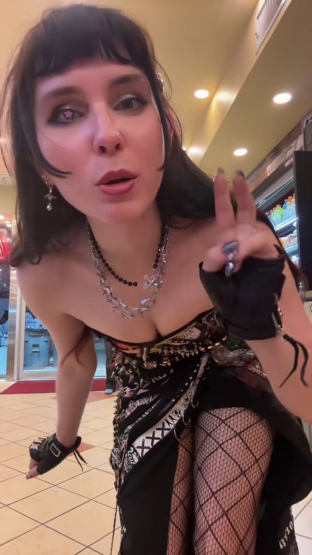 HeyMissTeacher nude photo 3