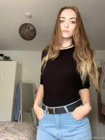 Highlandbunny nude photo 14