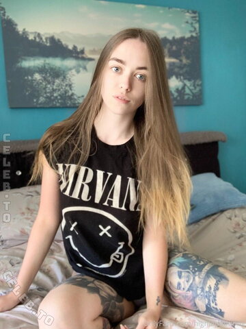 Highlandbunny nude photo 9