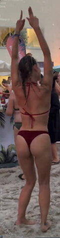 hi.iam.sara nude photo 5