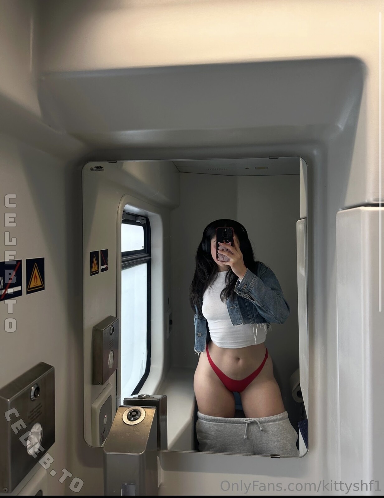 Hilal Fener nude photo 2