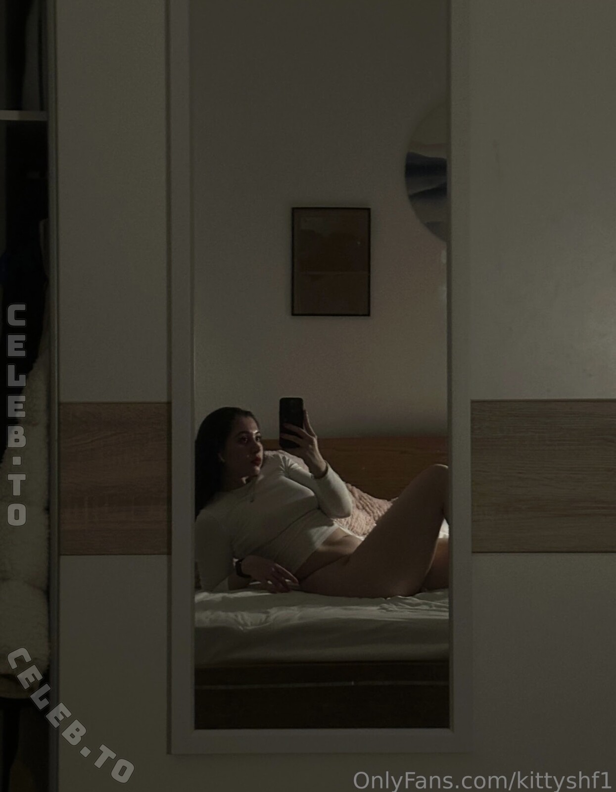 Hilal Fener nude photo 3
