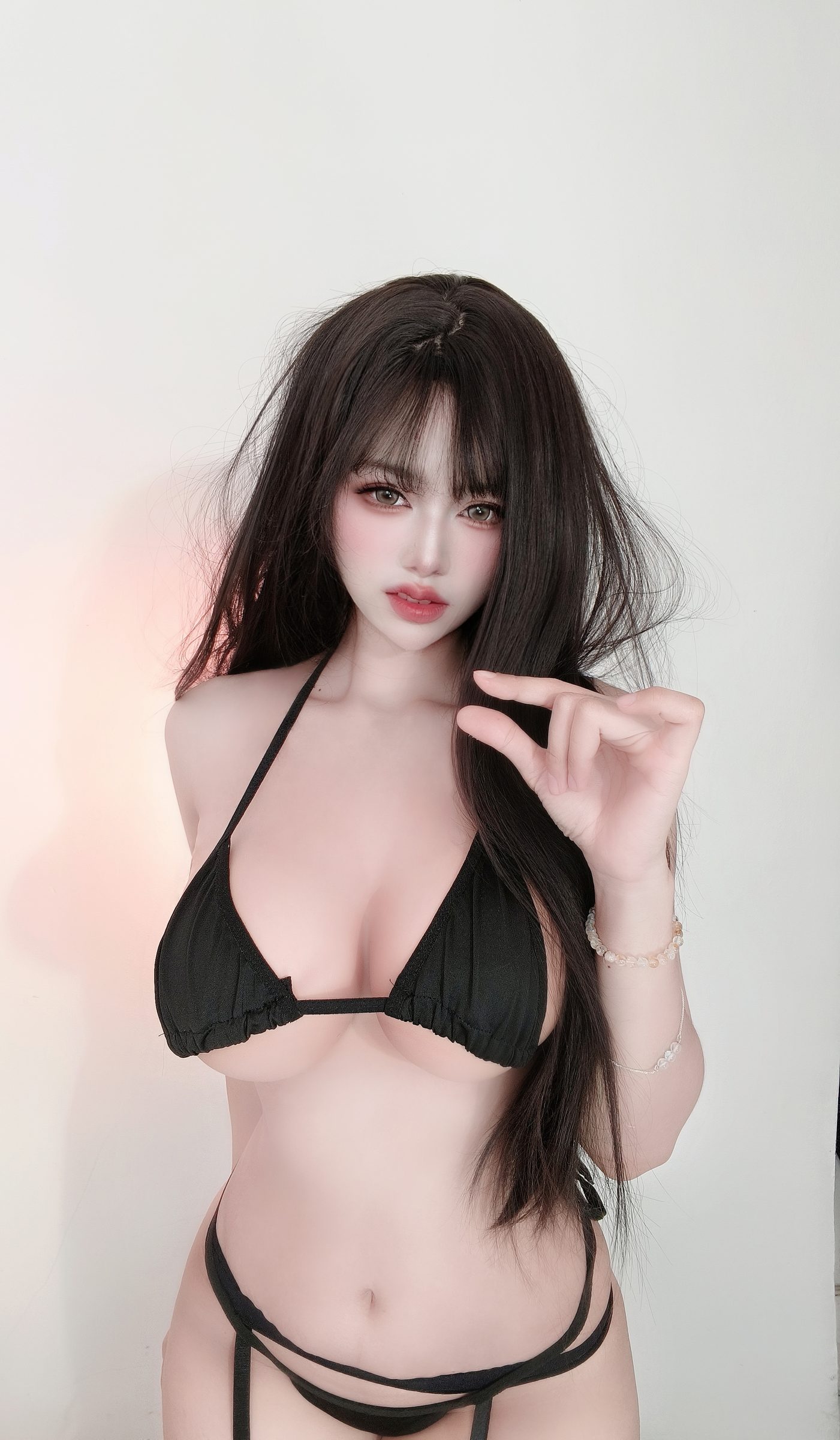 Hiniitaa nude photo 13