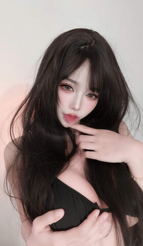 Hiniitaa nude photo 39