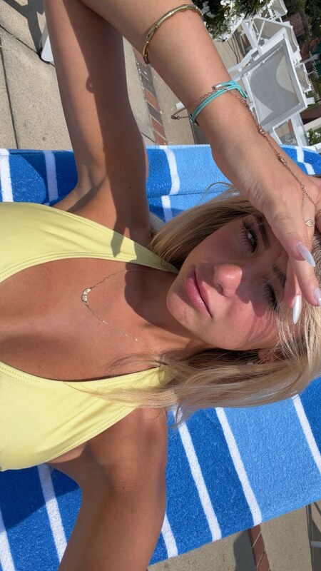 Hippicam nude photo 3