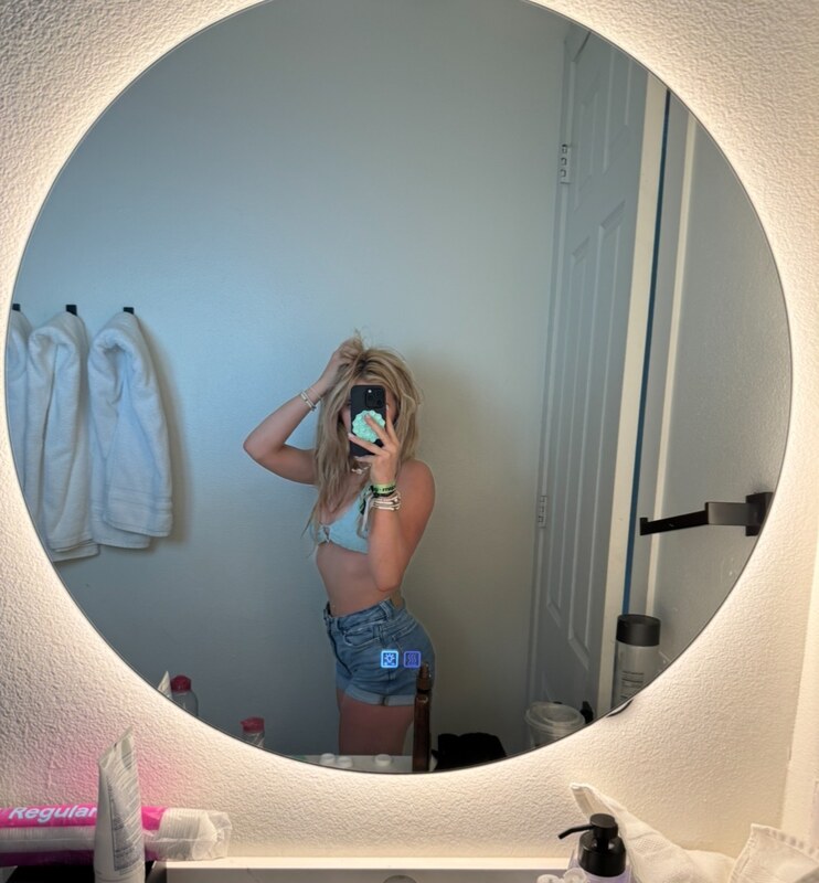 Hippicam nude photo 20