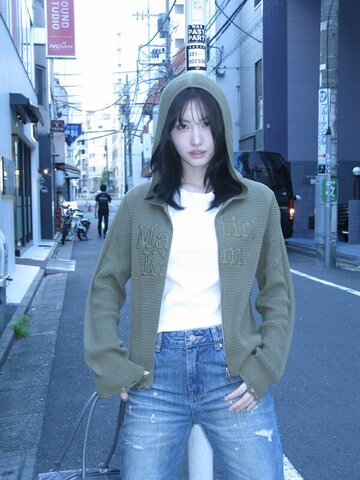 Hirai Momo nude photo 17