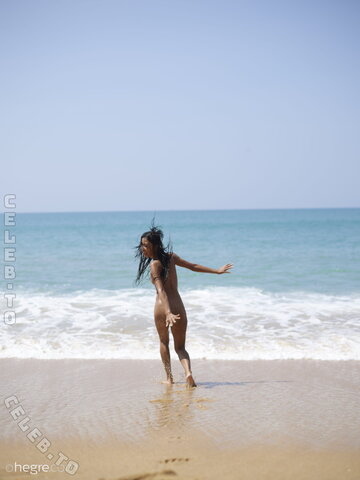 Hiromi photo 4