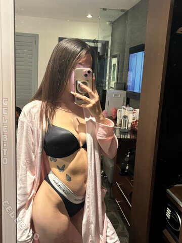 Hisfavpassenger nude photo 3