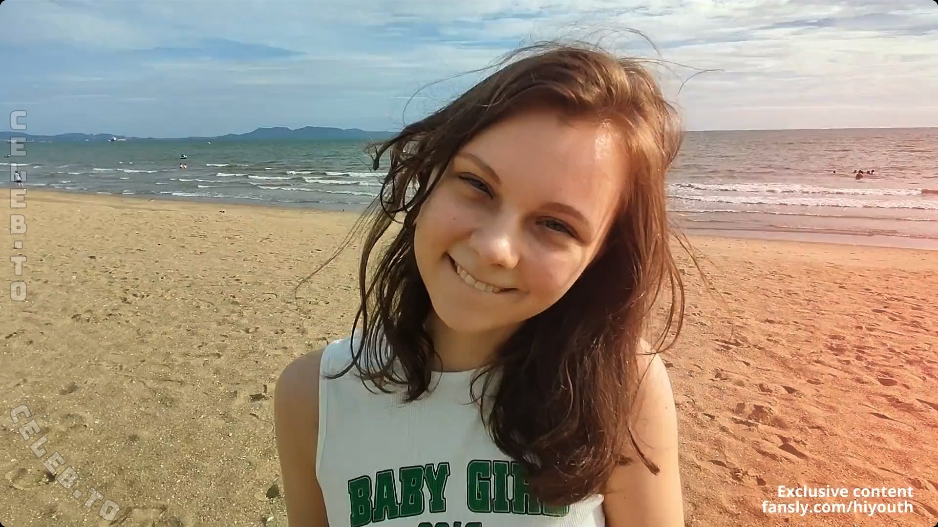 Hiyouth nude photo 2
