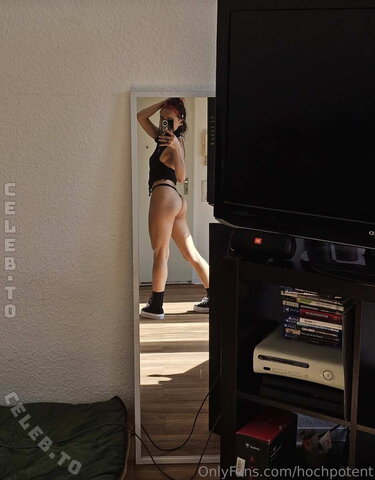 Hochpotent nude photo 4