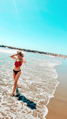 Hollie Bennett Hot (1 photo)