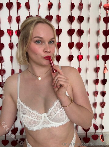Holly Lolly nude photo 23