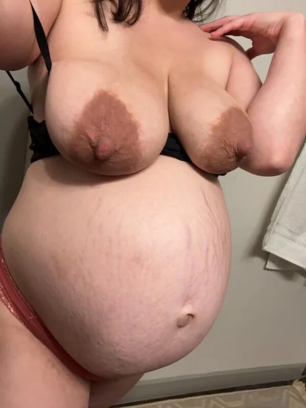 Hollyharper11 nude photo 12